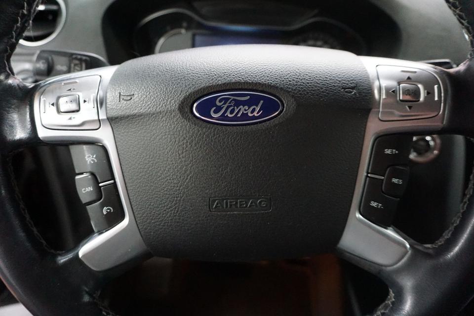 Ford S-Max 2014 — photo 22