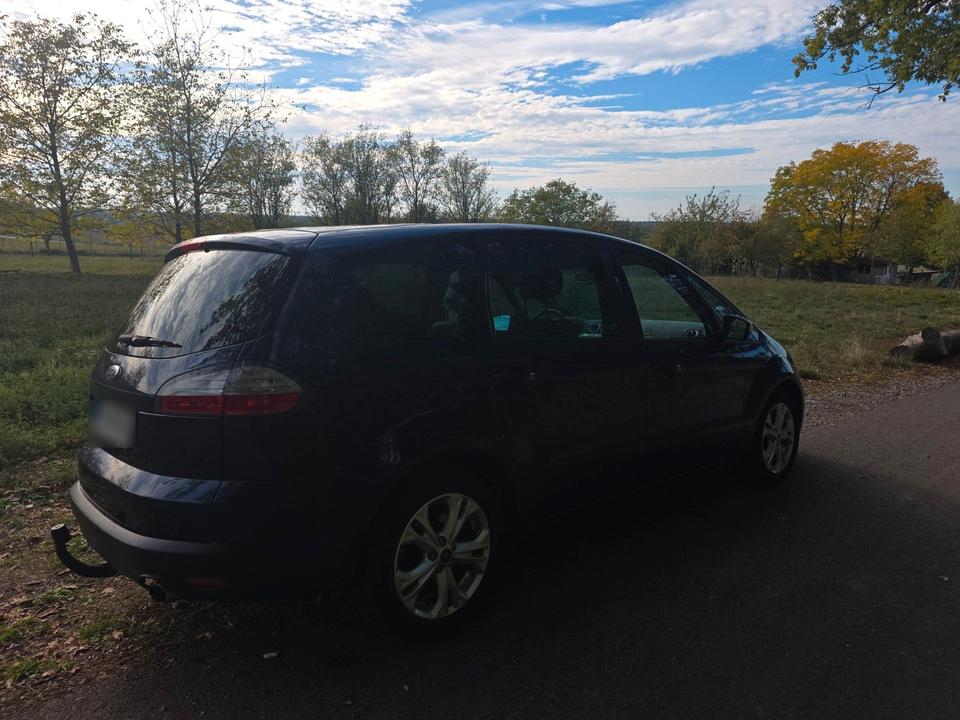 Ford S-Max 2006 — вигляд ззаду