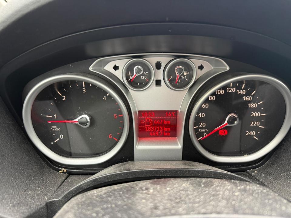 Ford C-Max 2010 — photo 10