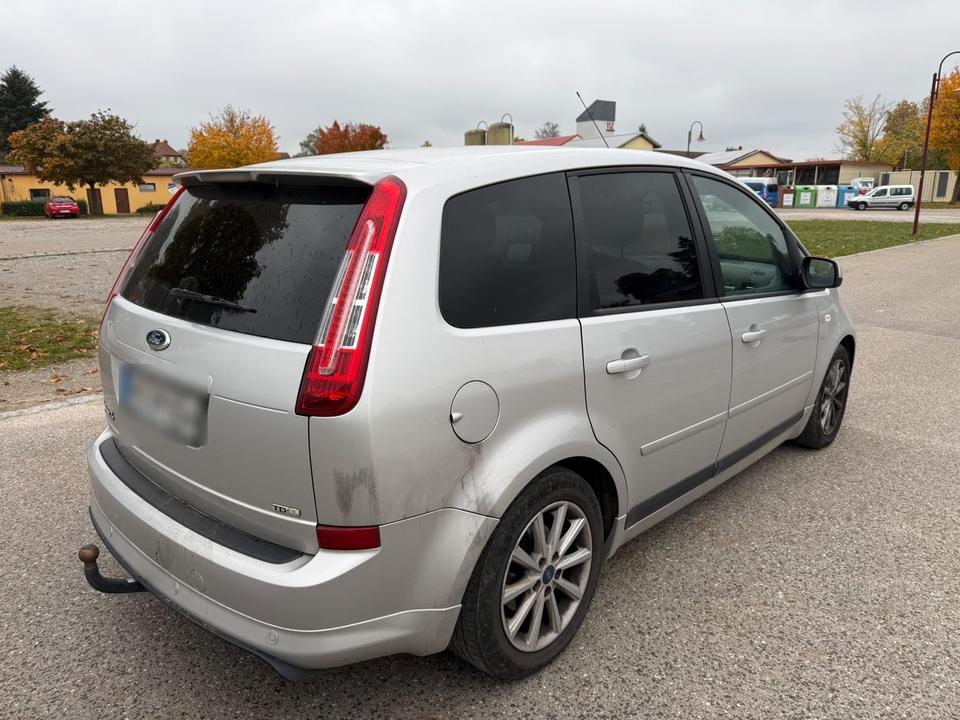 Ford C-Max 2010 — photo 6
