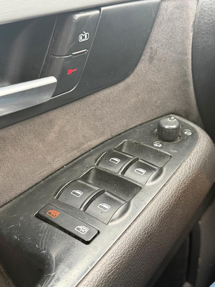 Audi A4 2006 — photo 11