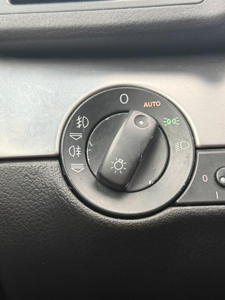Audi A4 2006 — photo 12