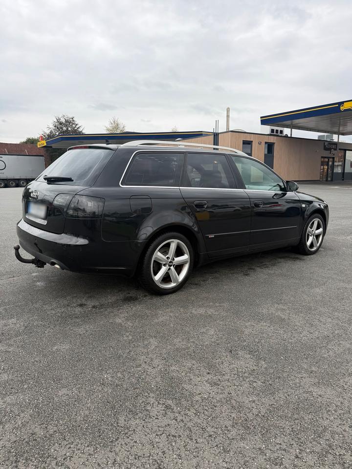 Audi A4 2006 — engine