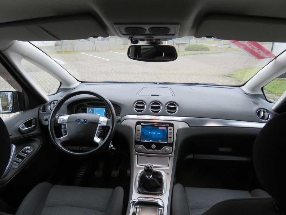 Ford S-Max 2007 — interior