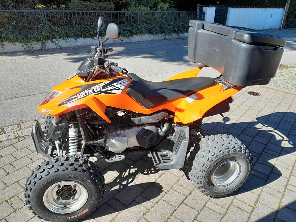 Gelöscht • Quad Arctic Cat DVX-300 2013 — авто для ЗСУ з Європи