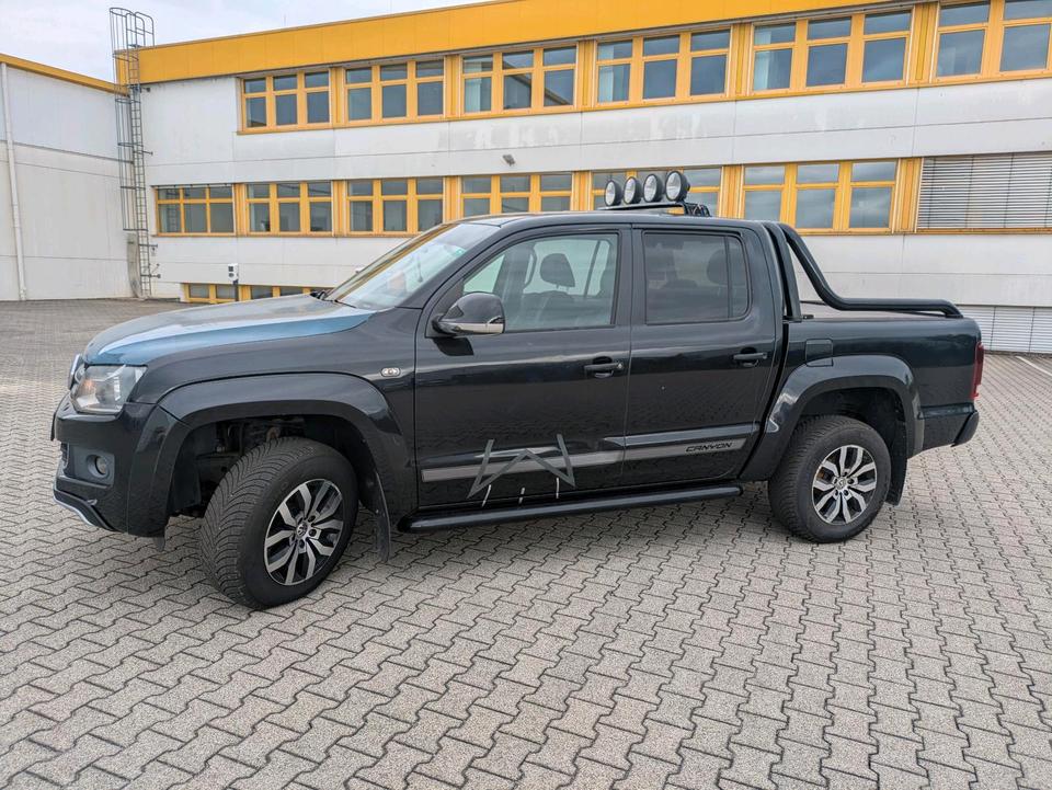 Volkswagen Amarok 2014 — rear view