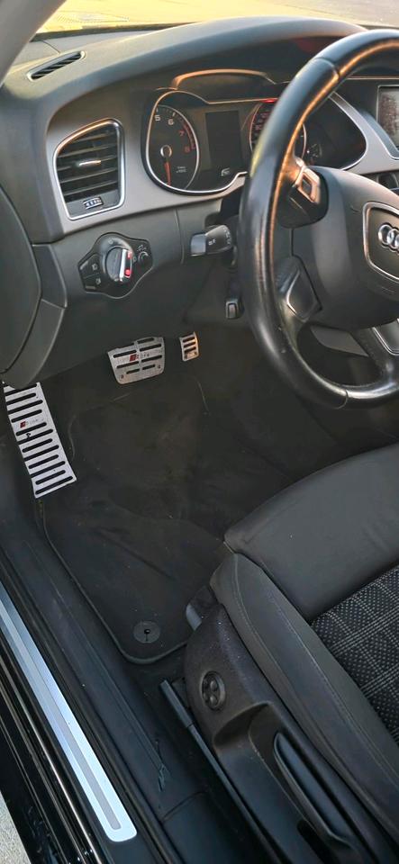 Audi A4 2012 — photo 13