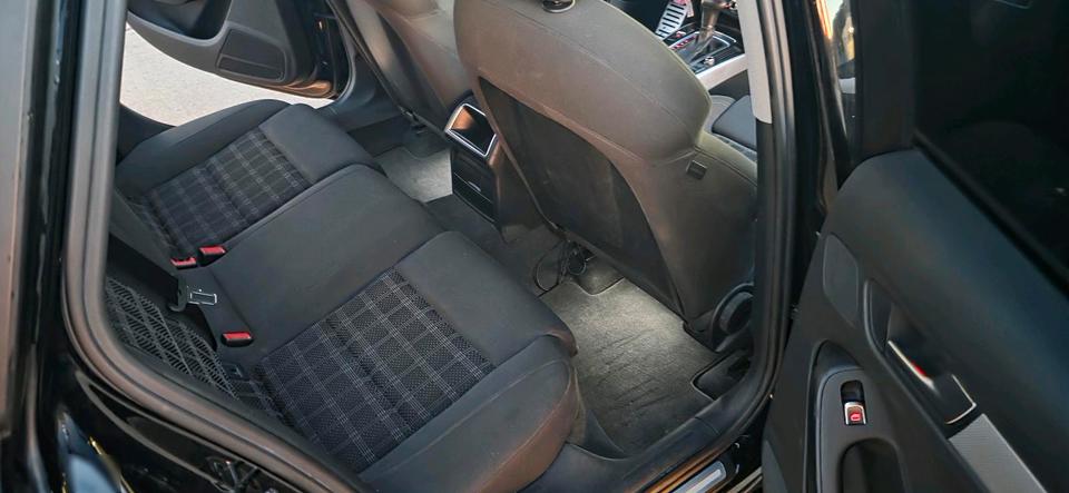 Audi A4 2012 — photo 15