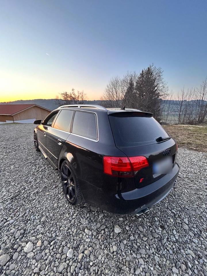 Audi S4 2004 — салон