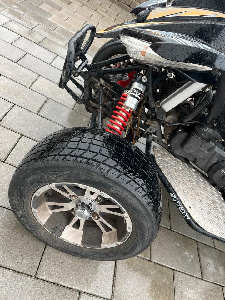 Weitere Motorräder Quad SHINERAY XY250ST-9C 2010 — двигун 250 ccm