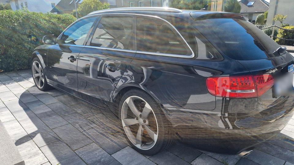 Audi A4, 2011