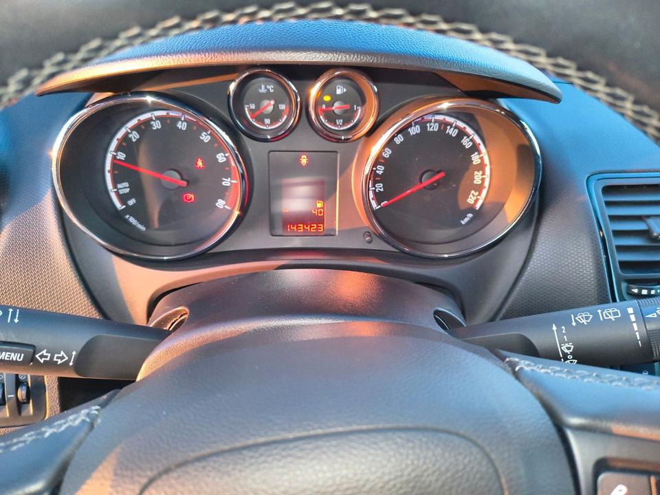 Opel Meriva 2012 — photo 5