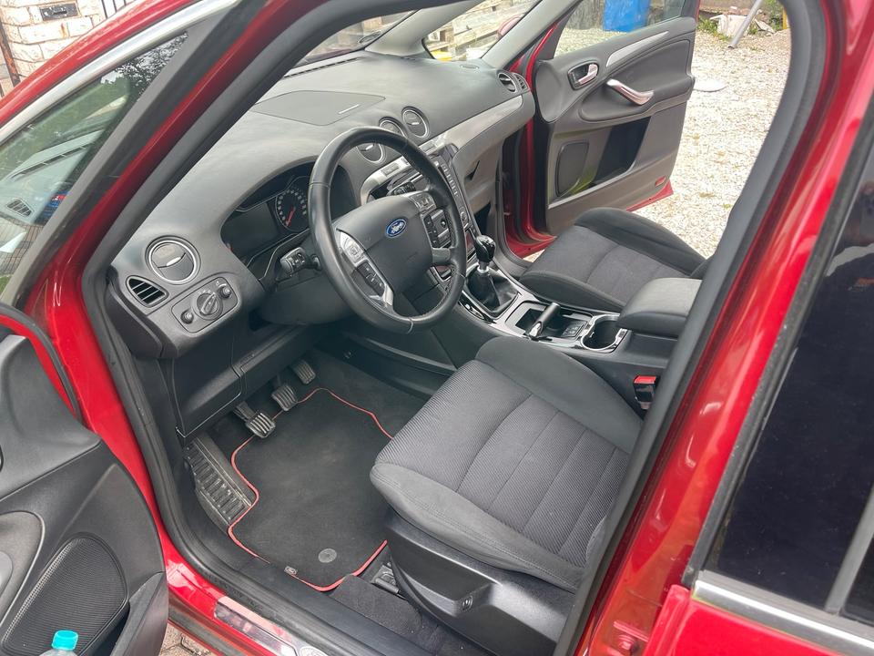 Ford S-Max 2014 — photo 9