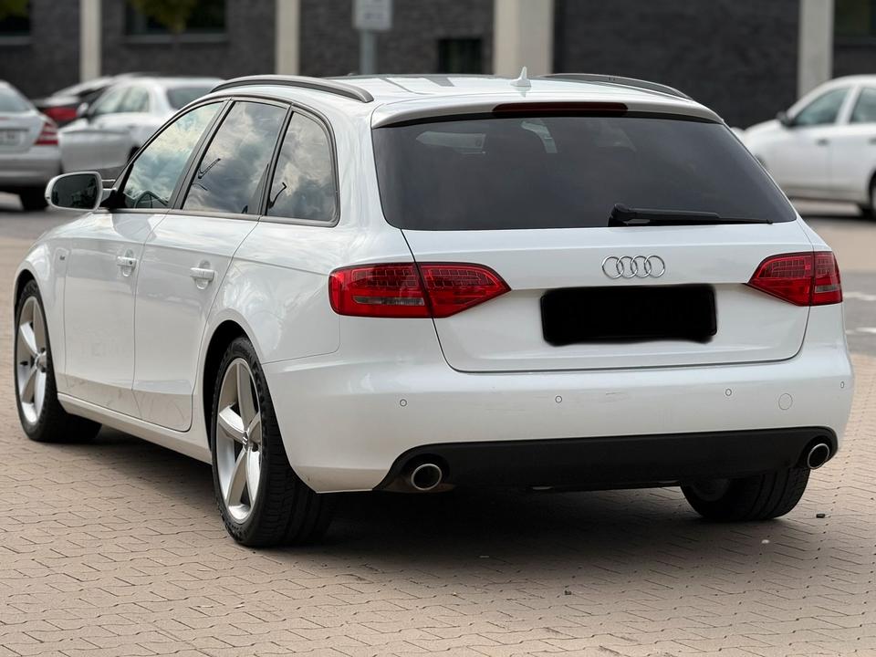 Audi A4 2010 — photo 7