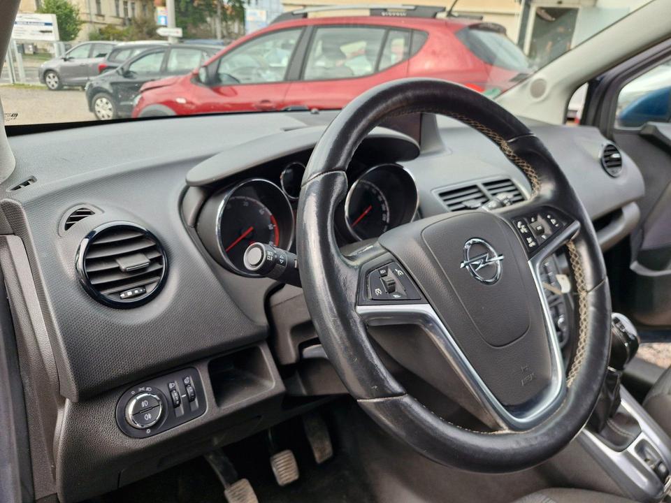 Opel Meriva 2015 — фото 10