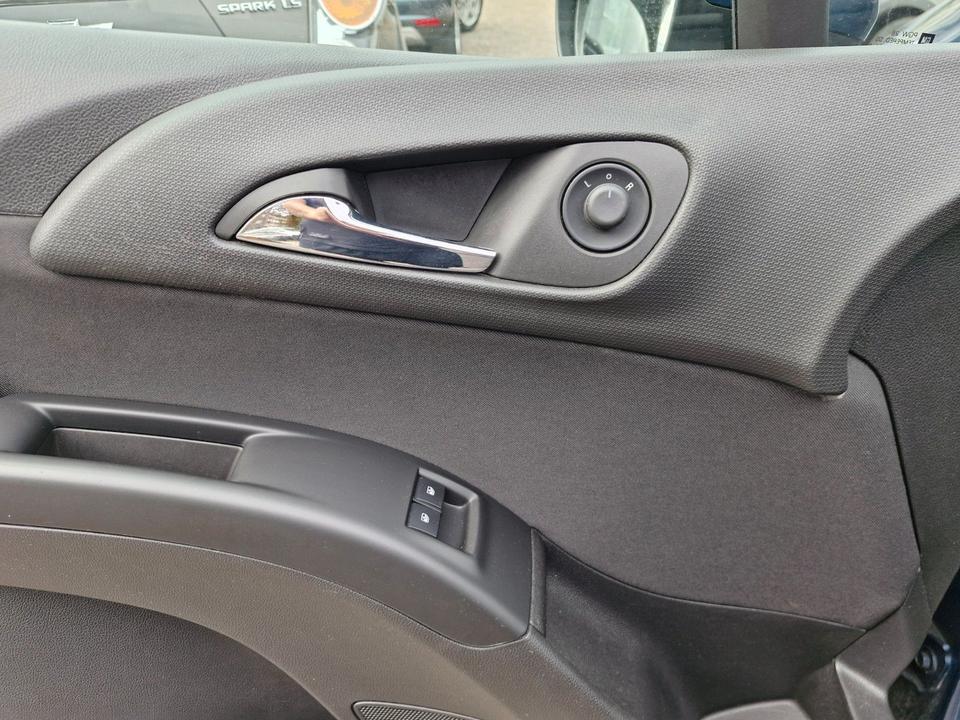 Opel Meriva 2015 — фото 11