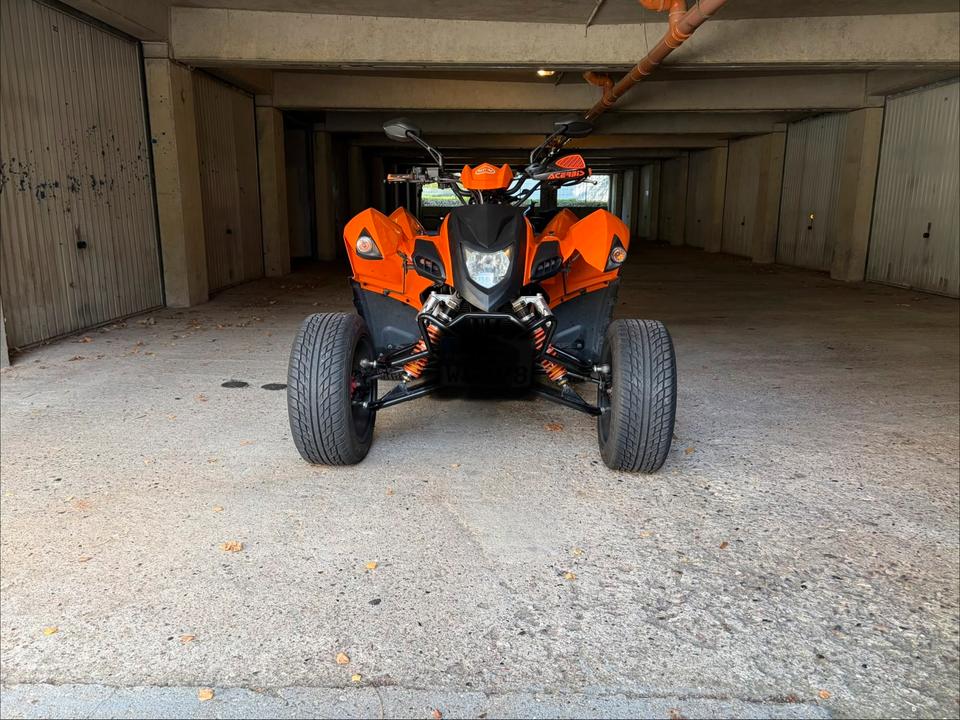 Weitere Motorräder Adly 500S Subaru Motor Top Zustand 2009 — interior
