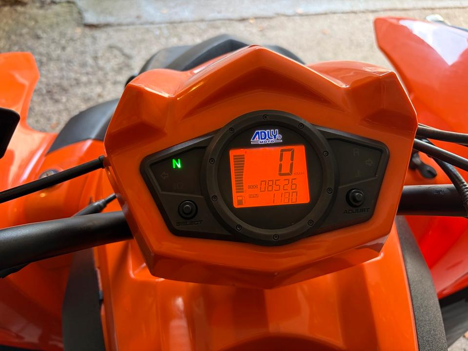 Weitere Motorräder Adly 500S Subaru Motor Top Zustand 2009 — photo 7