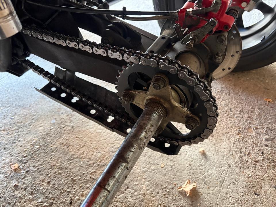 Weitere Motorräder Adly 500S Subaru Motor Top Zustand 2009 — photo 8