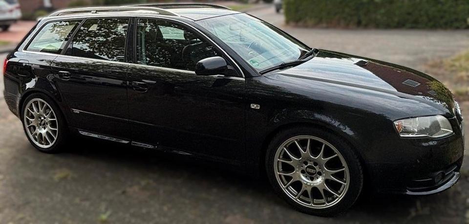 Audi A4 2006 — rear view