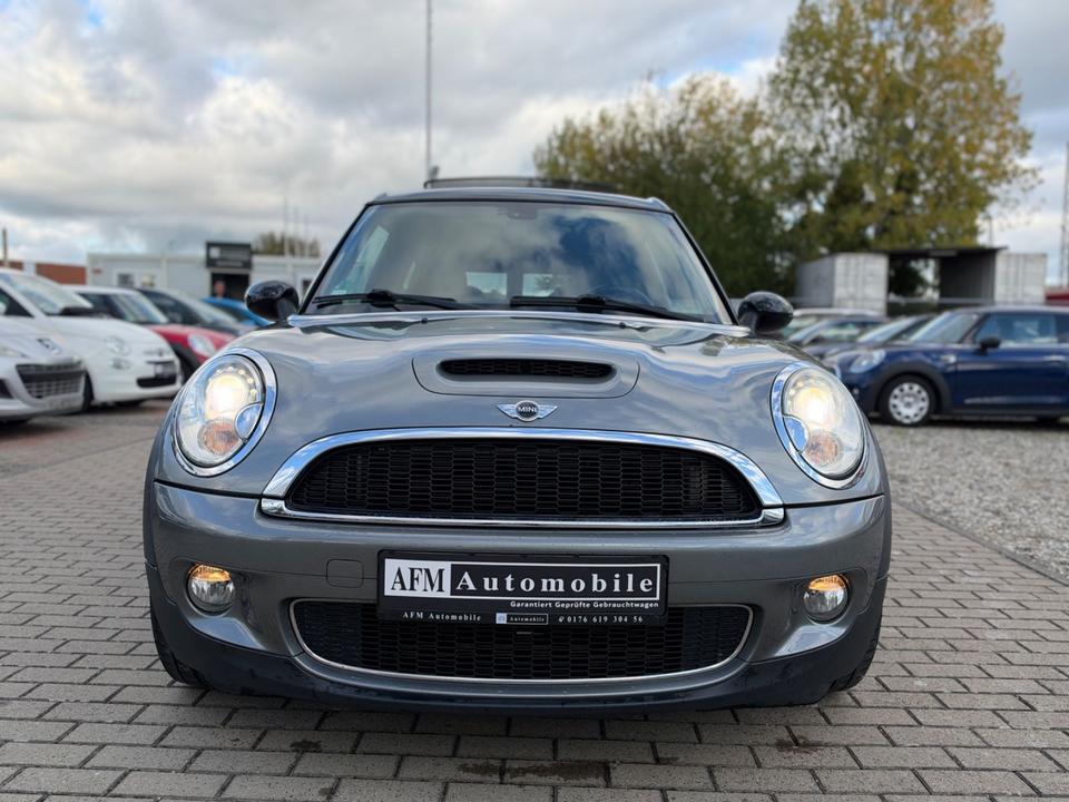 Mini Cooper S Clubman 2010 — interior