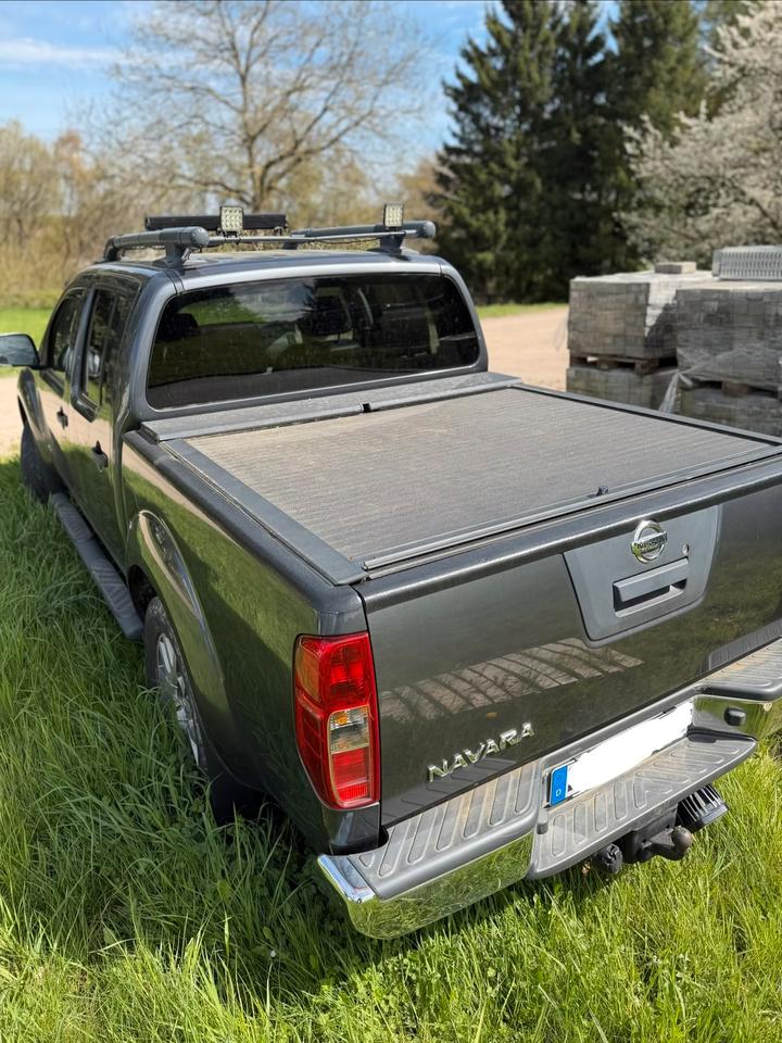 Nissan Navara 2015 — двигун