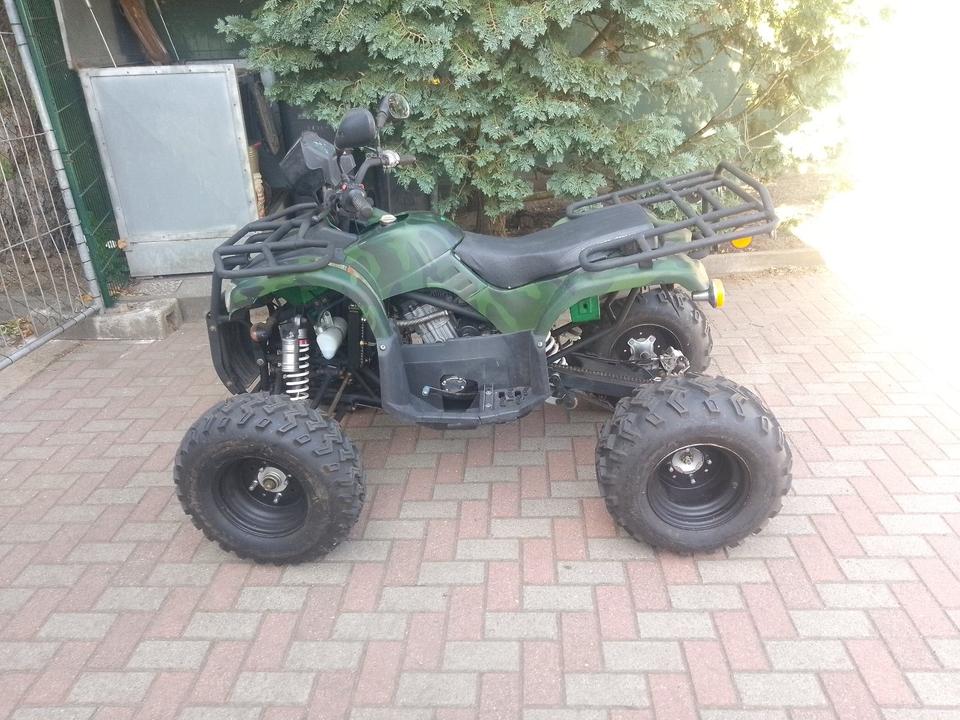 Weitere Motorräder Verkaufe 250 Quad 2012 — rear view