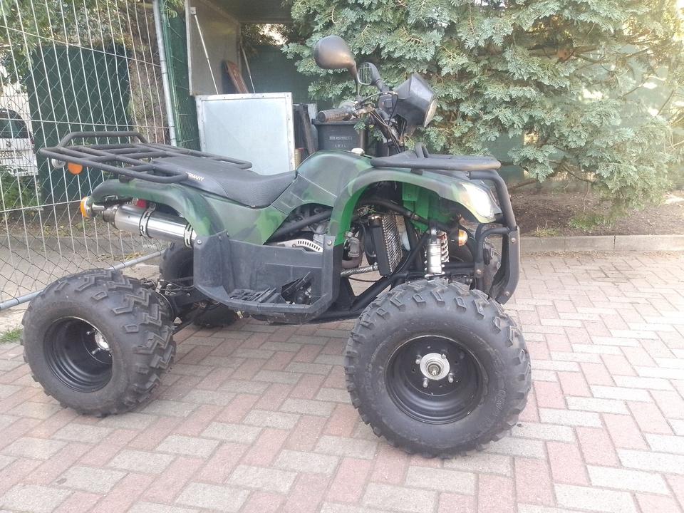 Weitere Motorräder Verkaufe 250 Quad 2012 — interior