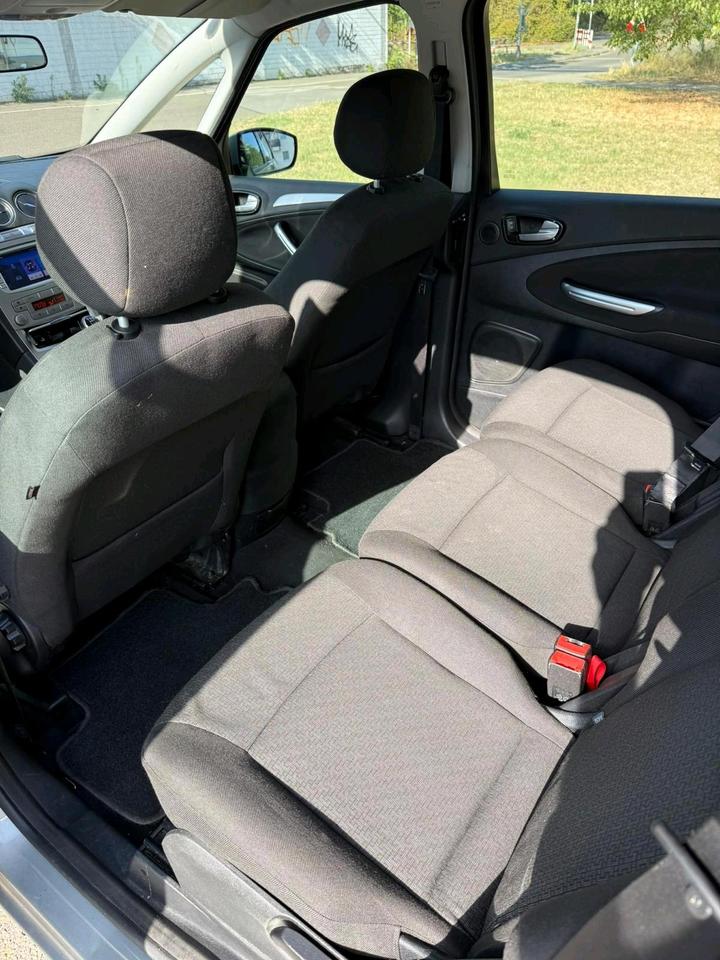 Ford S-Max 2008 — photo 11