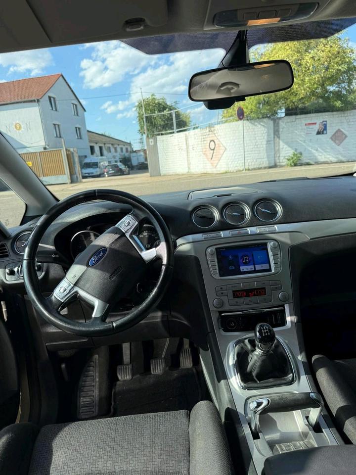 Ford S-Max 2008 — photo 12