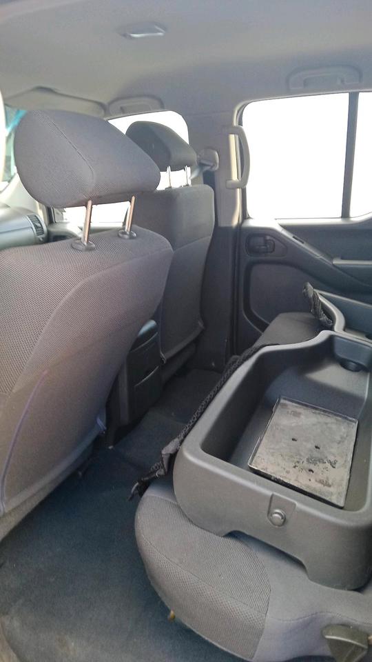 Nissan Navara 2007 — photo 13