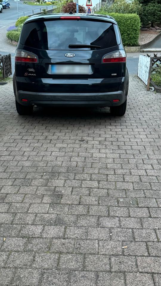Ford C-Max 2009 — photo 11