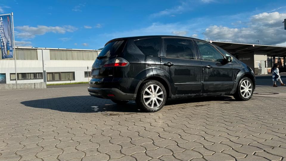 Ford C-Max 2009 — engine
