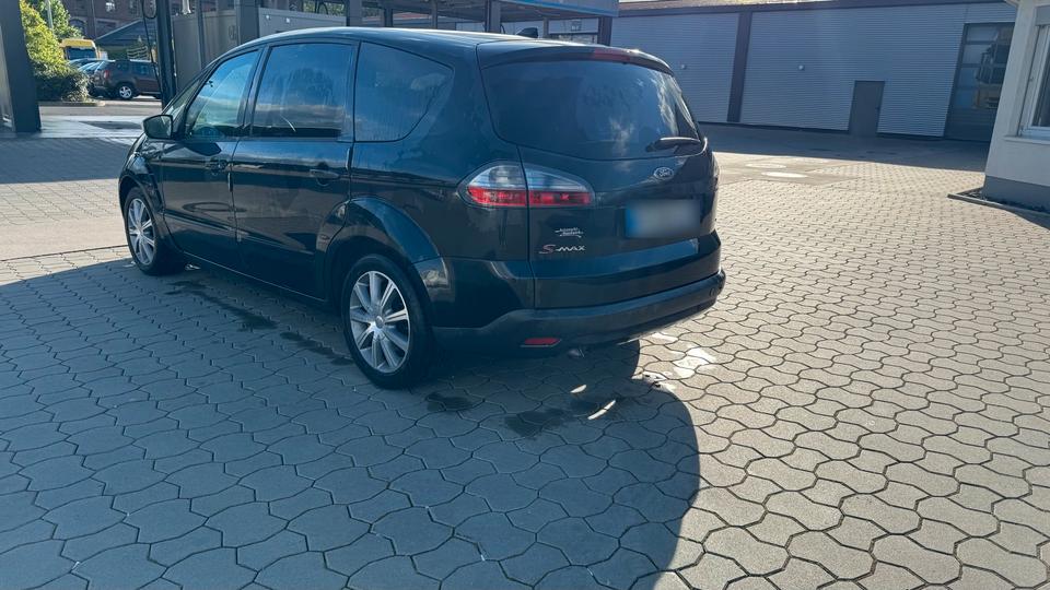 Ford C-Max 2009 — photo 8