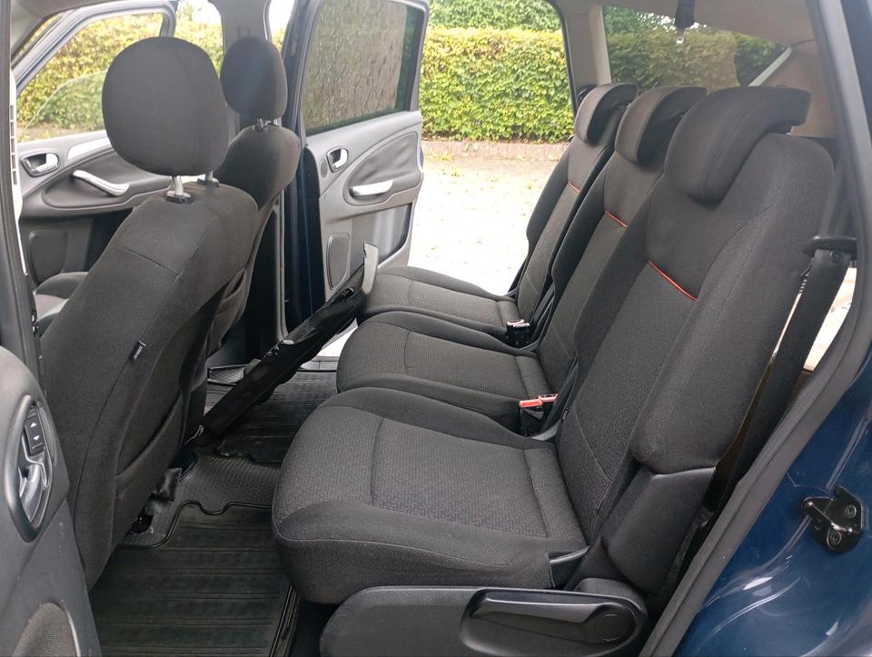 Ford S-Max 2010 — photo 7