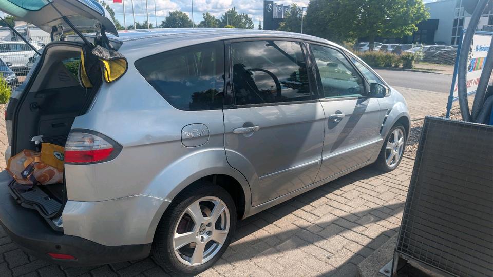 Ford S-Max 2007 — photo 19