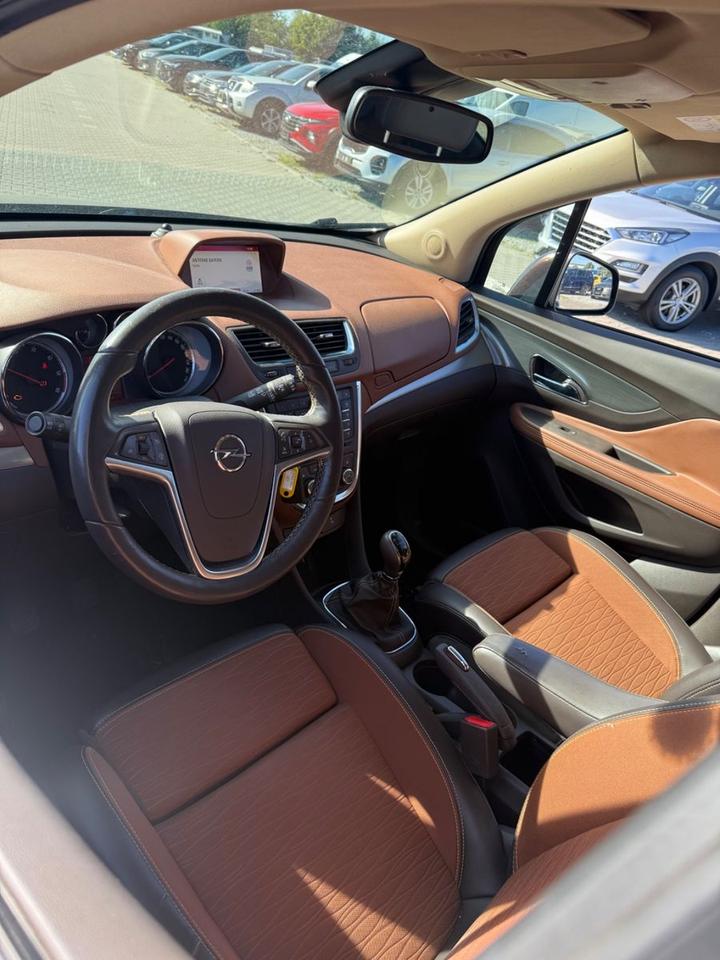 Opel Mokka 2015 — engine
