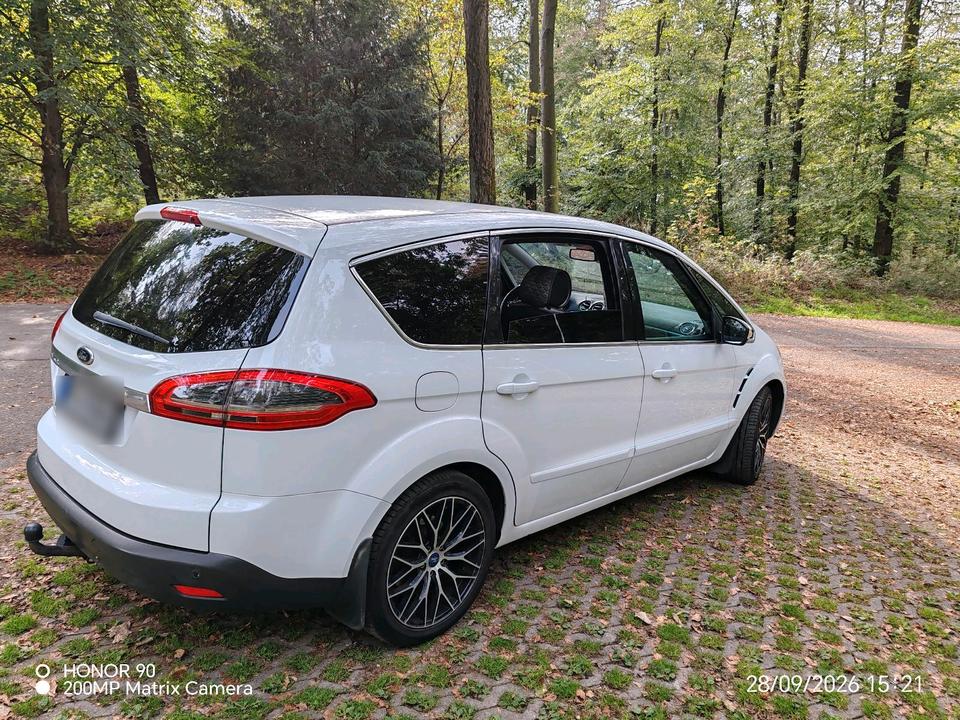 Ford S-Max 2013 — rear view