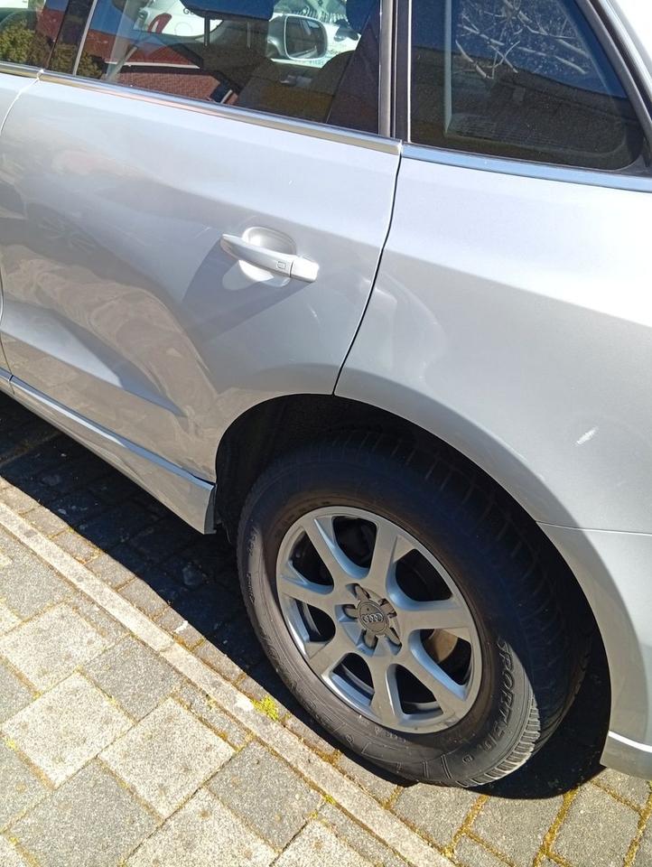 Audi Q5 2009 — салон