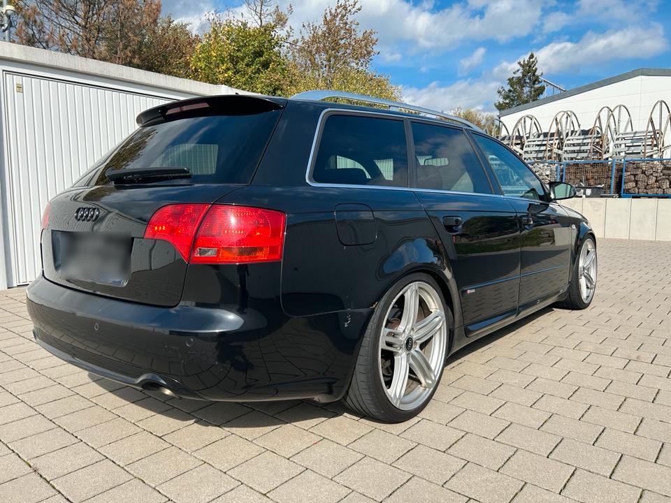 Audi A4 2006 — салон