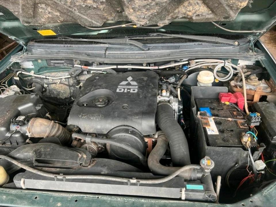 Mitsubishi L200 2006 — photo 10