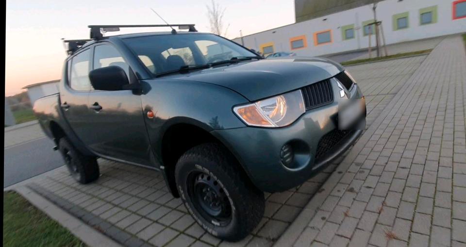 Mitsubishi L200 2006 — engine