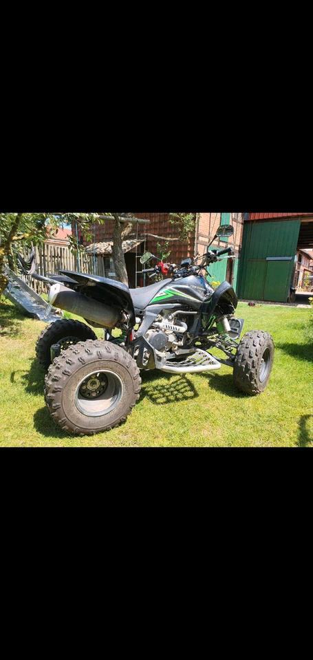 Kawasaki Quad Kawasaki KFC 450 R 2011 — interior