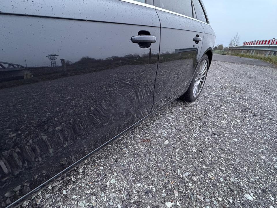 Audi A4 2009 — photo 7