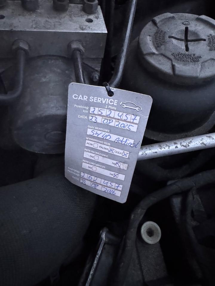 Audi A4 2009 — photo 9