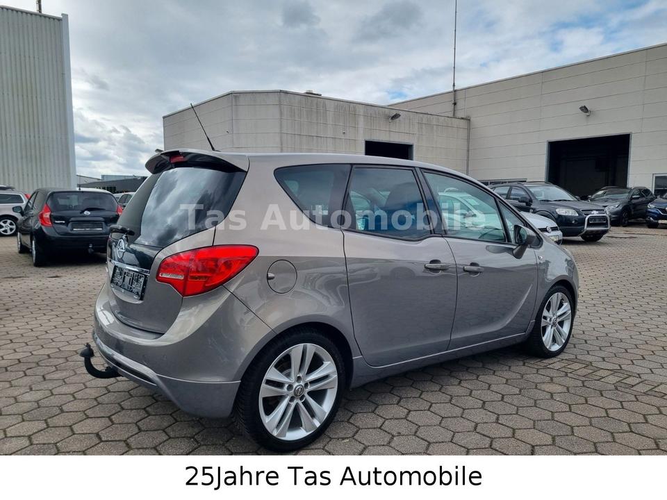 Opel Meriva 2013 — interior