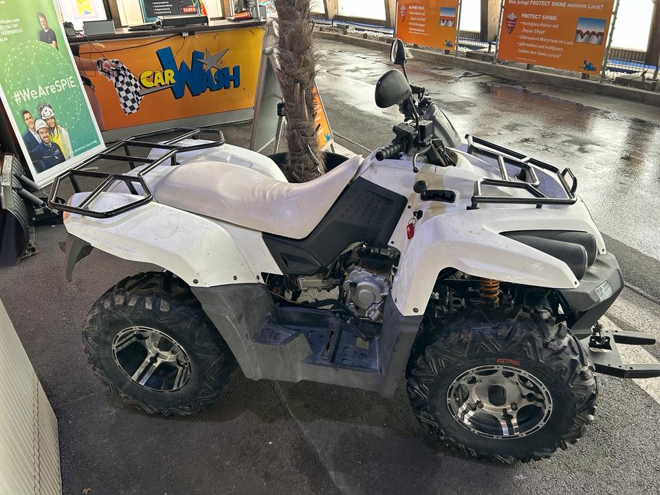  Quad Motor Corparation MSCA 80 2013 — вигляд ззаду