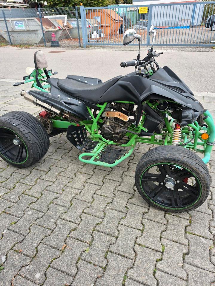 Weitere Motorräder Quad Lonchin 250 ccm 18 ps 2014 — engine