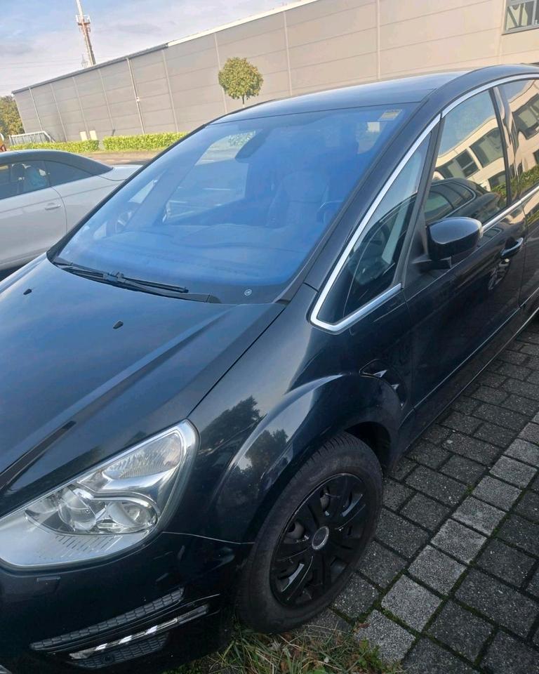 Ford S-Max, 2011