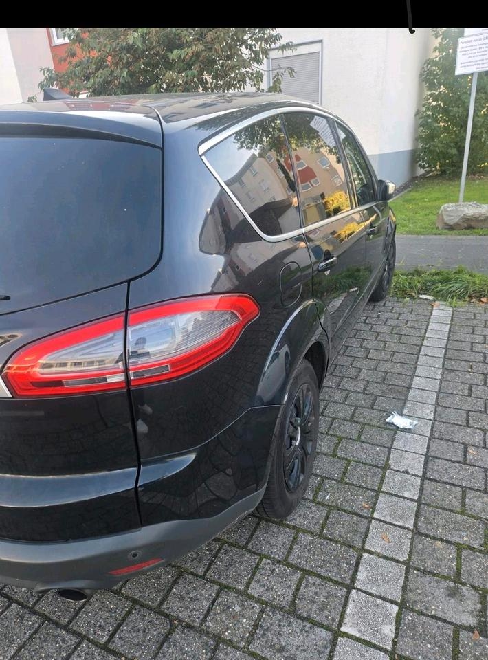 Ford S-Max 2011 — photo 7